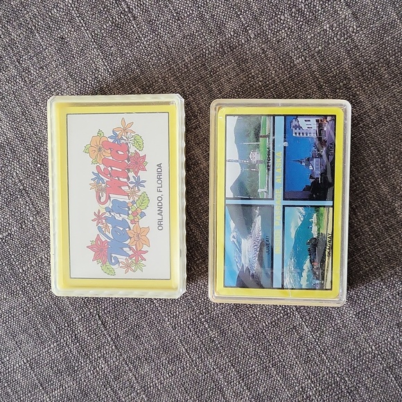 Other - Vintage NWT Vintage plastic coated playing card, Wet in Wild Florida USA tourist
